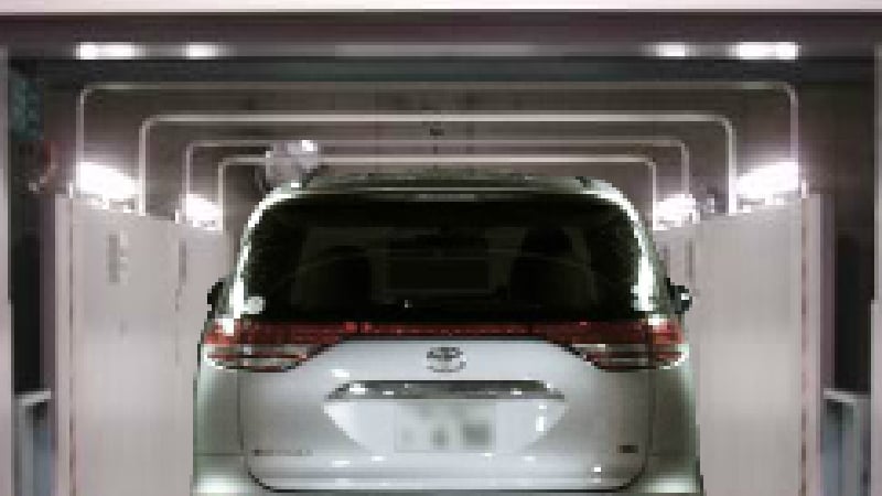 自動車用エレベーター